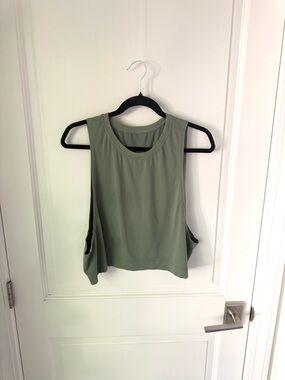 Avocado Crop Top Muscle Tank Top Sage Green Women’s LARGE - NO SIZE